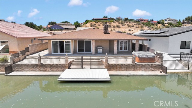13435 Spring Valley, Victorville CA: https://media.crmls.org/medias/e6bdf09a-b6fd-4747-98d1-7a8ac9b15052.jpg