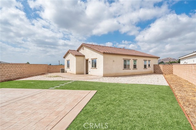 Detail Gallery Image 22 of 39 For 3476 Smith St, Jurupa Valley,  CA 92509 - 4 Beds | 2 Baths