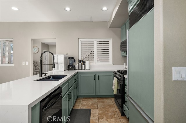 Detail Gallery Image 12 of 44 For 14171 Shoreline Dr, Chino Hills,  CA 91709 - 3 Beds | 2/1 Baths