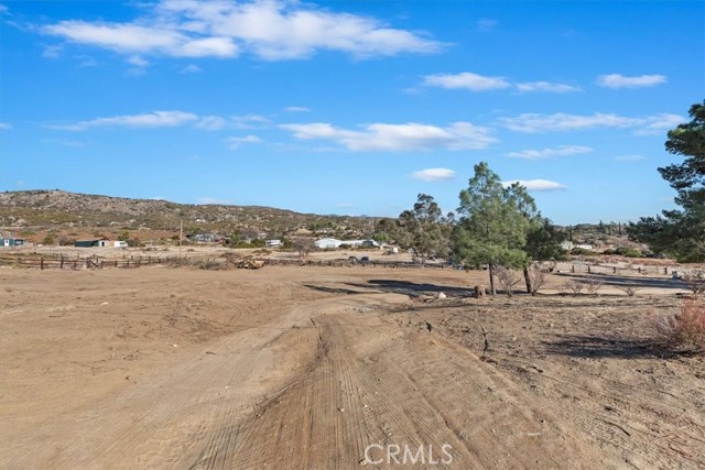 60500 Indian Paint Brush Road, Anza CA: https://media.crmls.org/medias/e6bf54e3-014b-49c1-b5f3-400865d81610.jpg