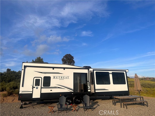 35251 Calle Campo, Temecula CA: https://media.crmls.org/medias/e6bf82a1-d1a6-4b1c-89c2-be4f355c4b1d.jpg