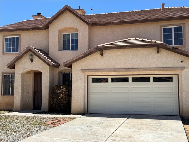 Detail Gallery Image 1 of 41 For 12508 Glen Canyon Ln, Victorville,  CA 92395 - 5 Beds | 3 Baths