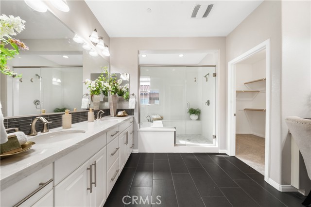 Detail Gallery Image 31 of 47 For 102 Yellow Pine, Irvine,  CA 92618 - 4 Beds | 4 Baths