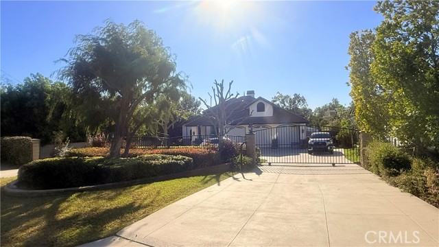 Detail Gallery Image 2 of 2 For 12831 Fairhaven Extention, Santa Ana,  CA 92705 - 4 Beds | 3/1 Baths