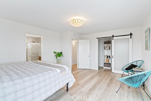 31 N 3rd Street, Cayucos CA: https://media.crmls.org/medias/e6c26b75-f0e7-4e40-9e31-0af0593e6aac.jpg