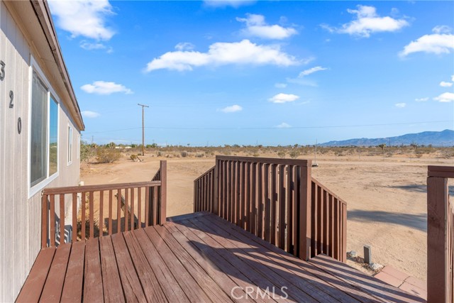 6320 Cholame Road, Phelan CA: https://media.crmls.org/medias/e6c28827-bade-4885-9af8-bb6ac74f70a4.jpg