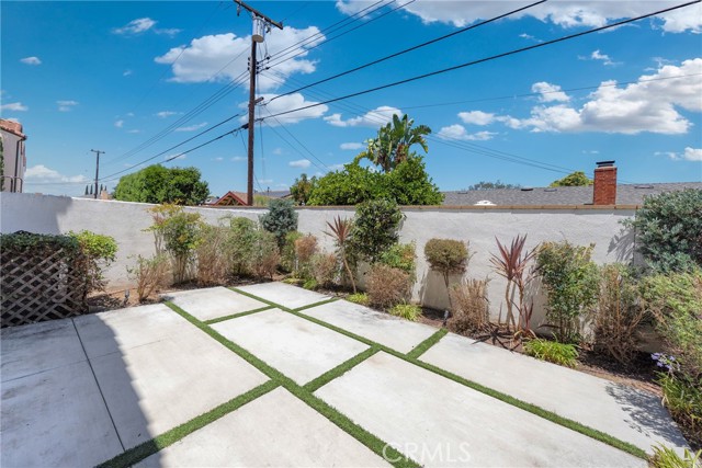 13450 Prosperity Place, Garden Grove CA: https://media.crmls.org/medias/e6c30185-664c-4d46-b83c-bc3f5fd8cd89.jpg