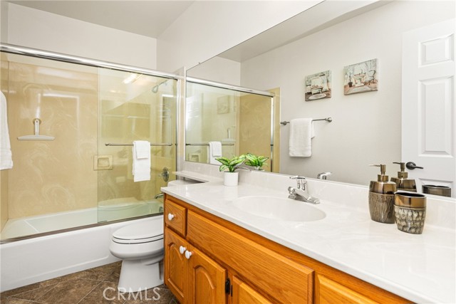 2545 E Lark Ellen Lane, Anaheim CA: https://media.crmls.org/medias/e6c33d08-f098-4d2a-8159-e81a5a3c4609.jpg