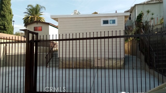 371 Douglas St, Los Angeles, CA 90026