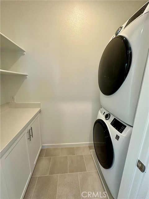 Detail Gallery Image 14 of 18 For 5974 Altyn, Corona,  CA 92880 - 4 Beds | 3/1 Baths