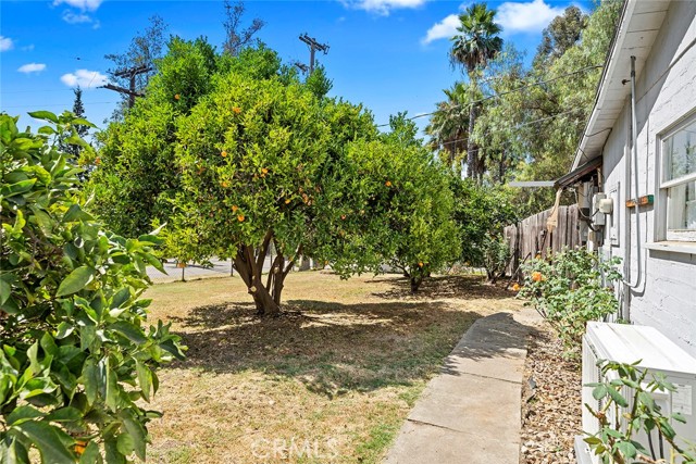 Detail Gallery Image 22 of 31 For 2243 N Nutmeg St, Escondido,  CA 92026 - 3 Beds | 2 Baths