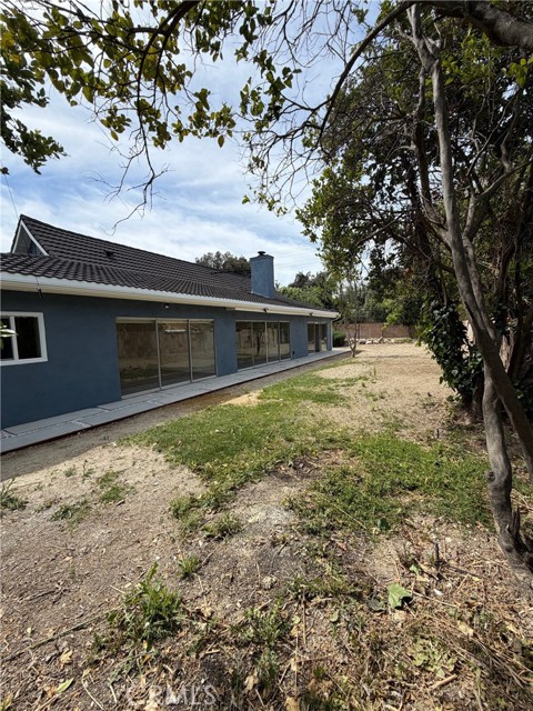 Detail Gallery Image 20 of 22 For 5301 Dubois, Woodland Hills,  CA 91367 - 3 Beds | 2 Baths