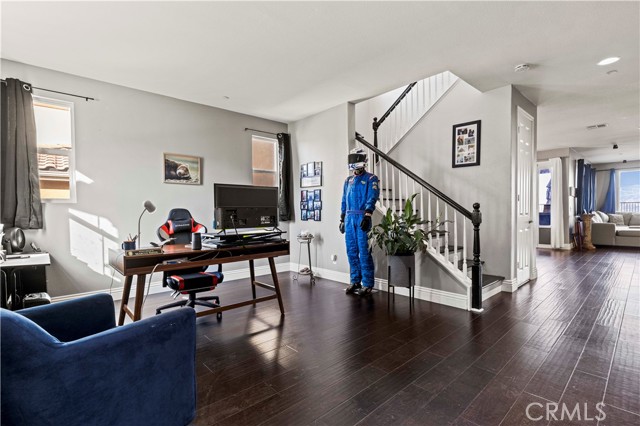 20556 Suzie Lane, Saugus CA: https://media.crmls.org/medias/e6c44b8b-28ea-4889-b7e2-67dabef96c38.jpg