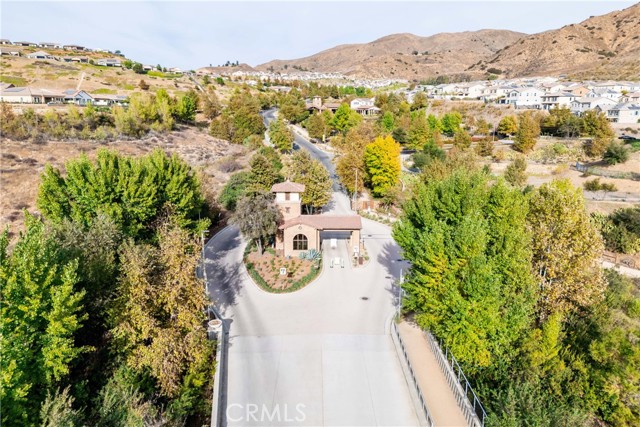 11298 Finders Court, Corona CA: https://media.crmls.org/medias/e6c4b0b5-270d-43f6-83bf-bb7ef71a4597.jpg