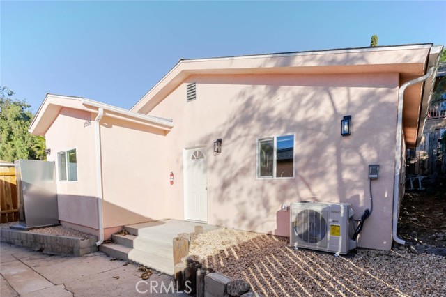 Detail Gallery Image 14 of 14 For 10526 Hillhaven, Tujunga,  CA 91042 - 2 Beds | 2 Baths