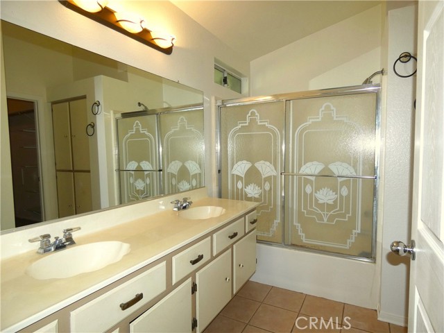Detail Gallery Image 19 of 38 For 15202 Copper Canyon Cir, Victorville,  CA 92394 - 4 Beds | 2 Baths