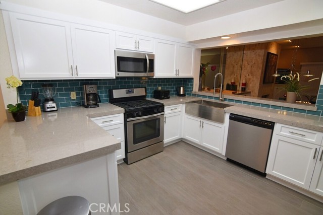 144 Desert Falls Circle, Palm Desert CA: https://media.crmls.org/medias/e6c68c03-0d0f-4280-bce3-2fbb61f8b9bf.jpg