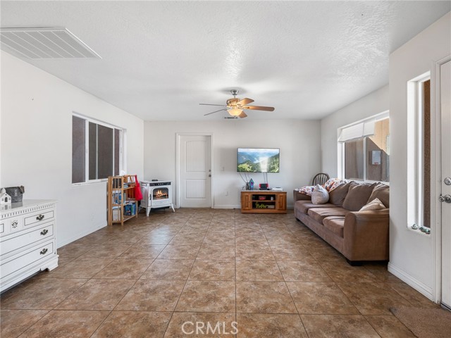 Detail Gallery Image 50 of 73 For 13850 Nightshade Rd, Apple Valley,  CA 92307 - 5 Beds | 5 Baths