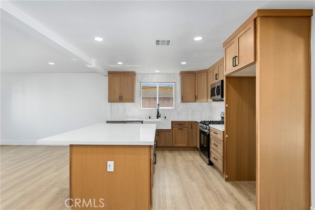 4755 Gettysburg Avenue, Chino CA: https://media.crmls.org/medias/e6c710cd-6e23-46a6-b319-0acdb2c14c11.jpg