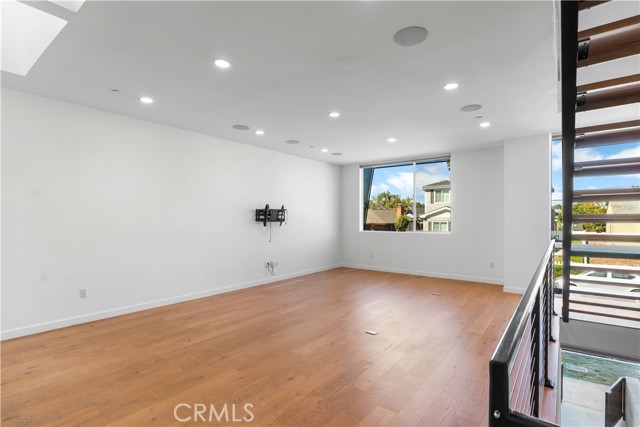 Detail Gallery Image 26 of 58 For 6566 W 85th Pl, Westchester,  CA 90045 - 3 Beds | 3 Baths