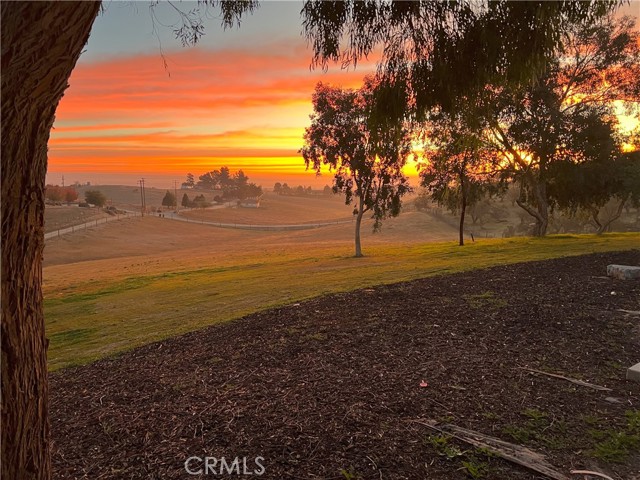 Detail Gallery Image 3 of 51 For 6095 Vista Serrano, Paso Robles,  CA 93446 - 4 Beds | 2 Baths