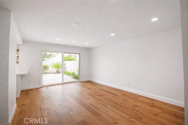 Detail Gallery Image 5 of 9 For 37 Summerwind, Irvine,  CA 92614 - 3 Beds | 2/1 Baths