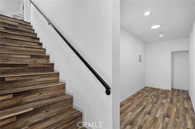Detail Gallery Image 5 of 23 For 4136 3/4 Normal Ave #3/4,  Los Angeles,  CA 90029 - 2 Beds | 2 Baths