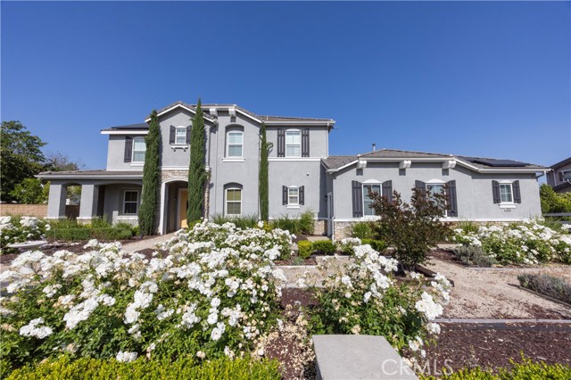 12920 Evermay Court, Rancho Cucamonga CA: https://media.crmls.org/medias/e6c8e6fa-9874-4902-84fd-d6b6b96c59a2.jpg