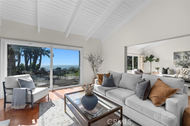 Detail Gallery Image 7 of 25 For 30435 Camino Porvenir, Rancho Palos Verdes,  CA 90275 - 4 Beds | 3 Baths