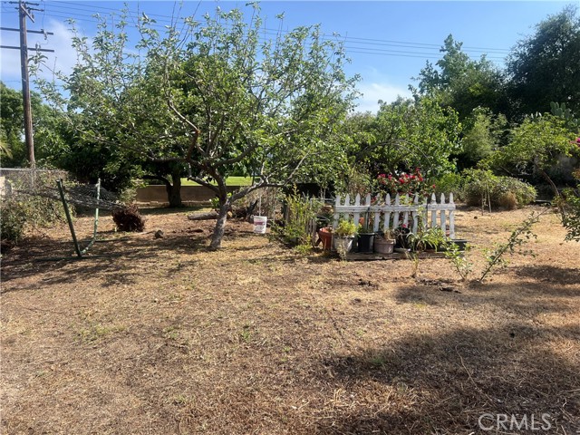 6087 Carol Avenue, Rancho Cucamonga CA: https://media.crmls.org/medias/e6ca4ebb-9bc3-4c8f-94ac-1010c1a90f9d.jpg
