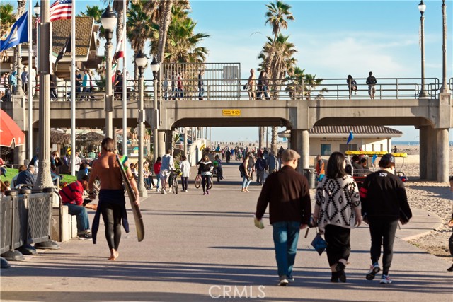 Detail Gallery Image 22 of 30 For 502 12th, Huntington Beach,  CA 92648 - 3 Beds | 2 Baths