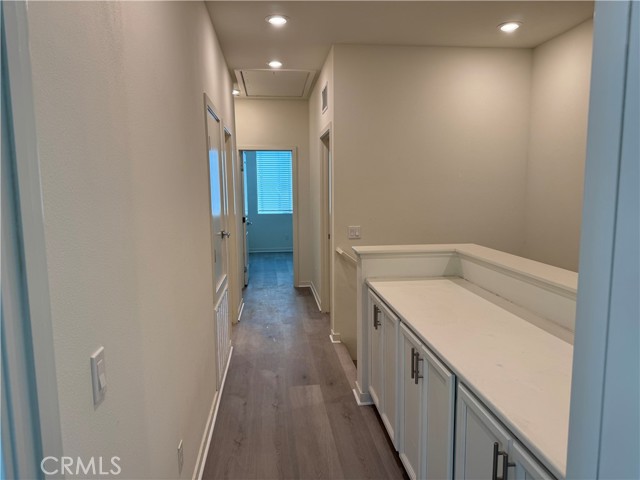 120 Citysquare, Irvine CA: https://media.crmls.org/medias/e6caa44c-d471-4df1-90b5-892e11540968.jpg