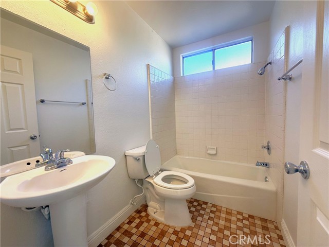 Detail Gallery Image 9 of 24 For 10751 Spyglass Dr, Rancho Cucamonga,  CA 91730 - 4 Beds | 3 Baths