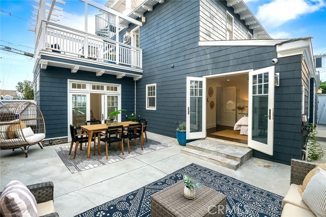 501 6th Place, Manhattan Beach, California 90266, 4 Bedrooms Bedrooms, ,2 BathroomsBathrooms,Residential,Sold,6th,SB23176896