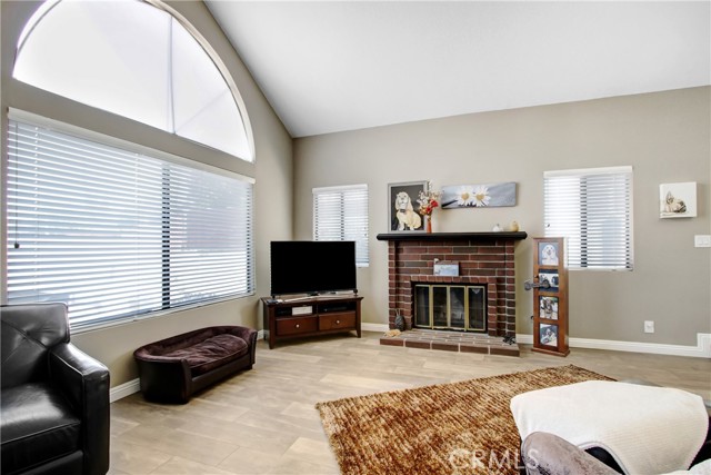 Image 6 of 32 For 5840 Fairlane Drive