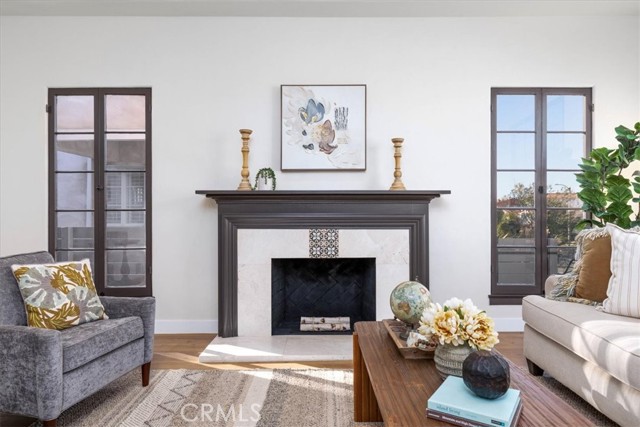 Detail Gallery Image 5 of 35 For 4251 Angeles Vista Bld, View Park,  CA 90008 - 3 Beds | 2 Baths