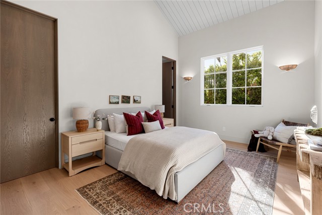 Detail Gallery Image 40 of 62 For 19026 Sprague St, Tarzana,  CA 91356 - 6 Beds | 6/1 Baths