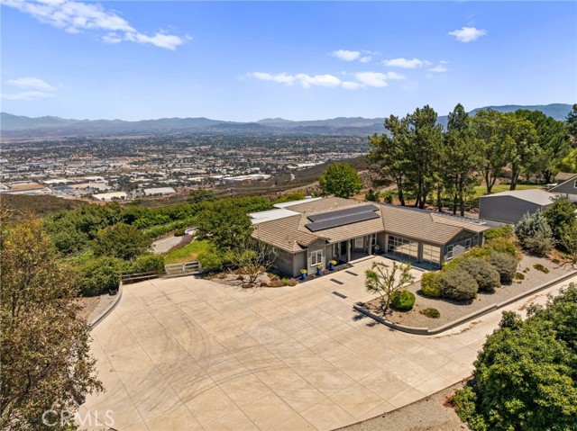 28282 Sycamore Mesa Road, Temecula CA: https://media.crmls.org/medias/e6cd8f97-b75c-447d-a269-4be52f861fb5.jpg