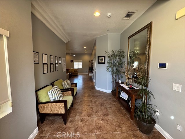 Detail Gallery Image 17 of 19 For 699 Winners Cir, San Jacinto,  CA 92582 - 5 Beds | 2 Baths