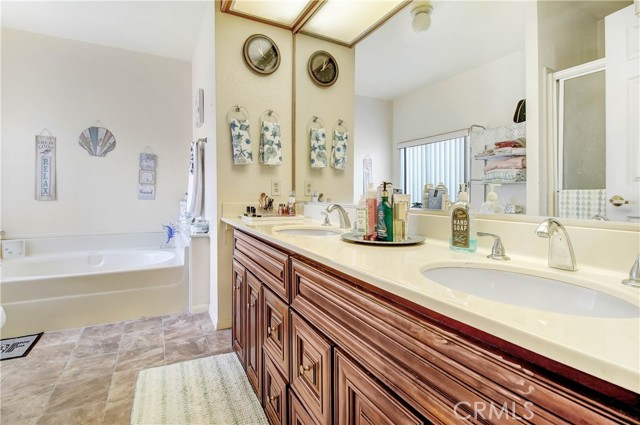 Detail Gallery Image 12 of 20 For 10095 Chisholm Trl, Cherry Valley,  CA 92223 - 2 Beds | 2 Baths