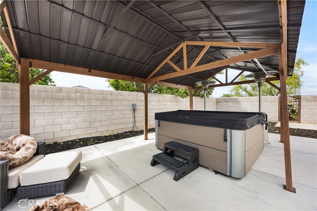 15521 Georges Letour Avenue, Bakersfield CA: https://media.crmls.org/medias/e6cefaef-b047-4db2-bce5-498f31295b47.jpg