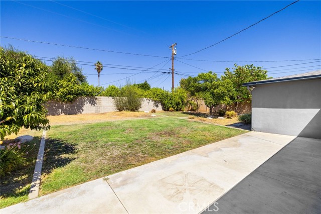 2537 E Walnut Creek Parkway, West Covina CA: https://media.crmls.org/medias/e6cf5b27-acd6-45ff-901a-4f02988dcacb.jpg