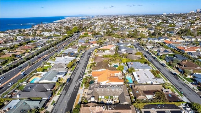 Detail Gallery Image 8 of 14 For 4600 Cortland, Corona Del Mar,  CA 92625 - 4 Beds | 4 Baths