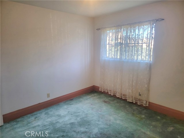 4214 Rosewood Avenue, Los Angeles CA: https://media.crmls.org/medias/e6d15ab0-26af-426a-bc24-ec9b0a86ca56.jpg