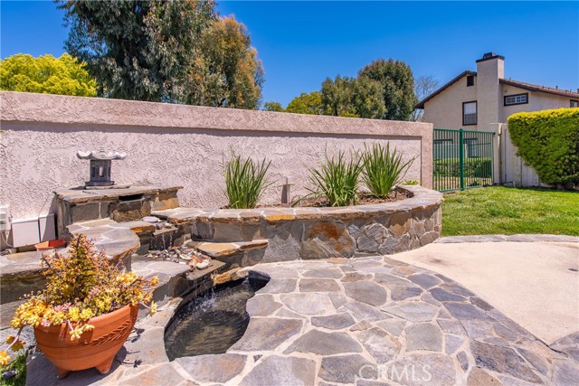 Detail Gallery Image 29 of 37 For 161 Silver Fern Ct, Simi Valley,  CA 93065 - 3 Beds | 2/1 Baths