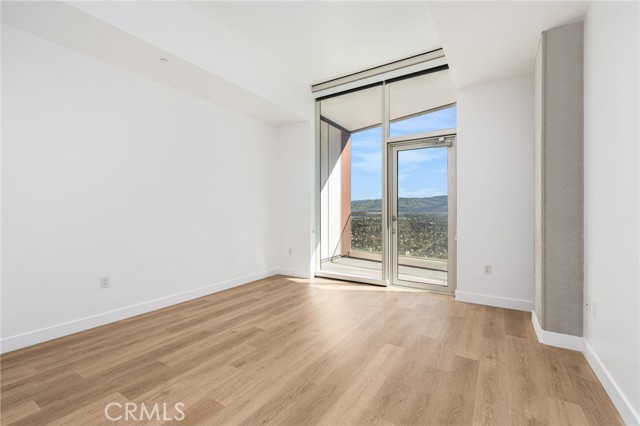 Detail Gallery Image 4 of 29 For 28 N 4th St #W2709,  San Jose,  CA 95113 - 1 Beds | 1/1 Baths