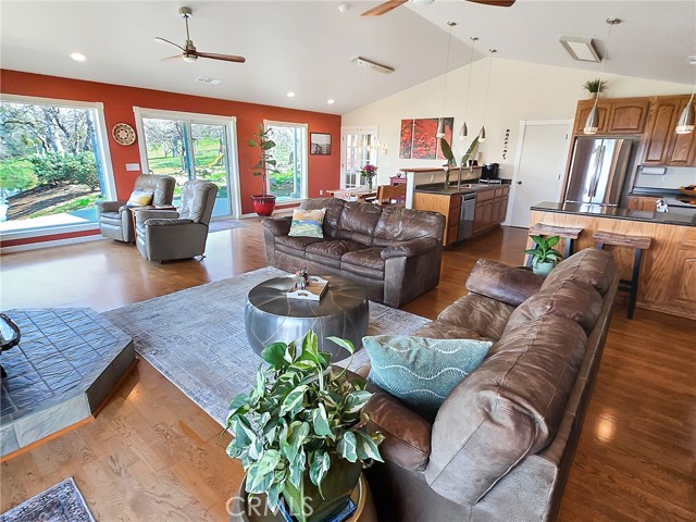 Detail Gallery Image 9 of 37 For 6097 Sherlock Rd, Midpines,  CA 95345 - 3 Beds | 2 Baths