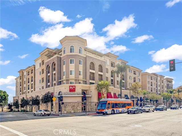 11 South 3rd Street, 307