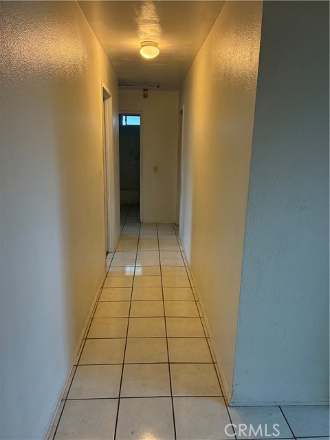1144 N Glenwood Ave, Rialto CA: https://media.crmls.org/medias/e6d3d3d7-d4c3-4abb-879a-abb4a8a261cc.jpg