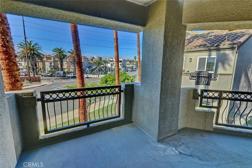 MLS #OC25252159 image #6